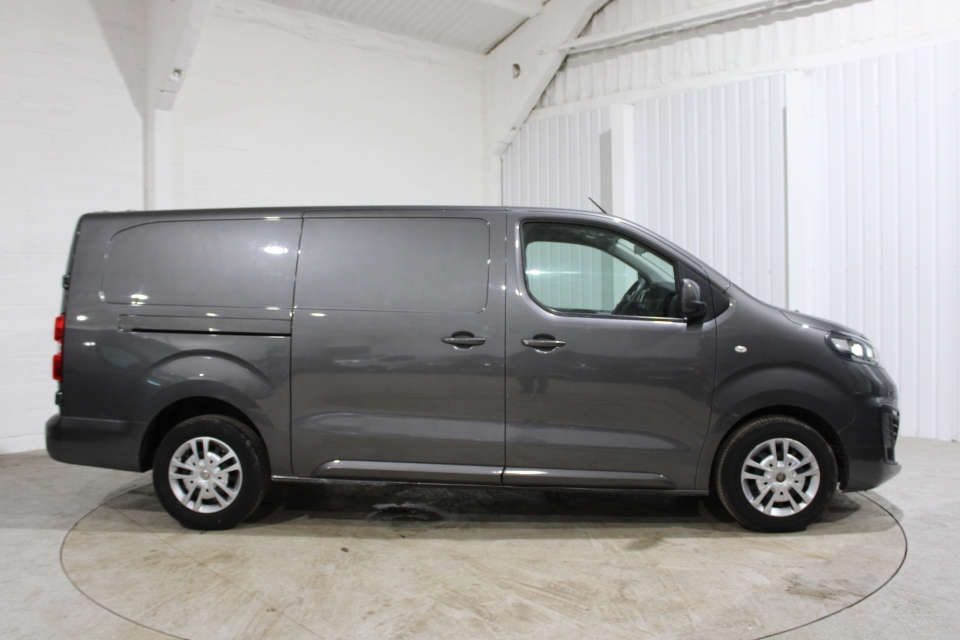 Vauxhall Vivaro 