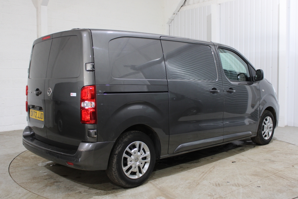 VAUXHALL VIVARO 