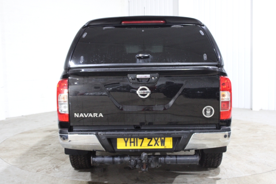 NISSAN NAVARA 