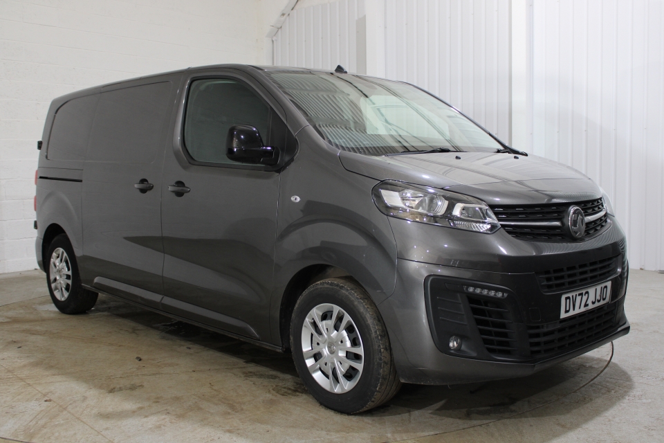 VAUXHALL VIVARO 