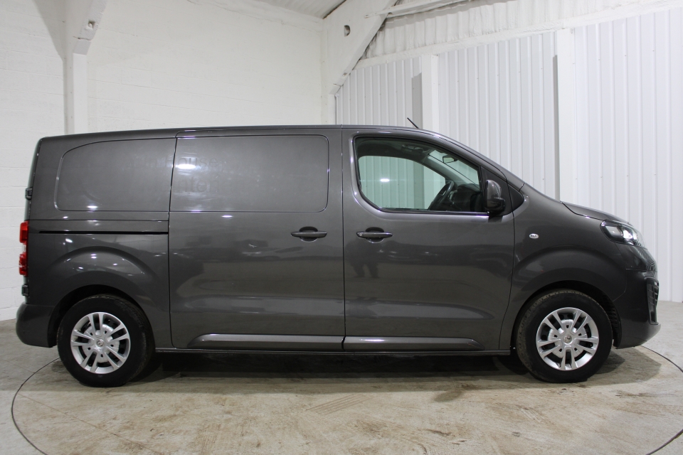 Vauxhall Vivaro 